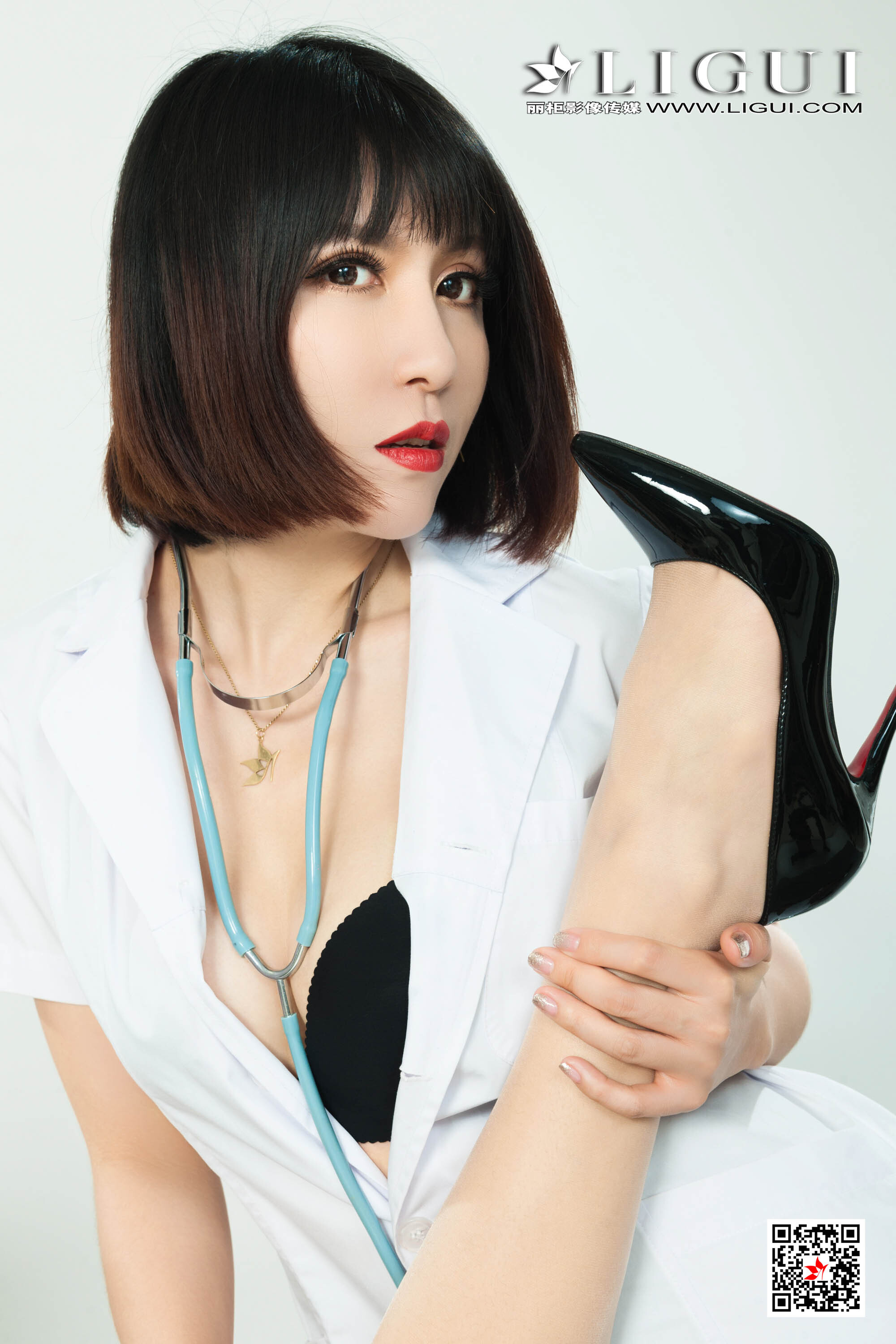 Ligui丽柜 2020.11.06 网络丽人 Model 文芮&潘朵拉